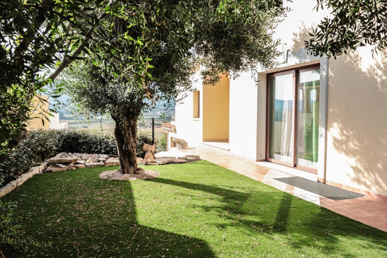 Rental Villa Bb Ольбия Экстерьер фото